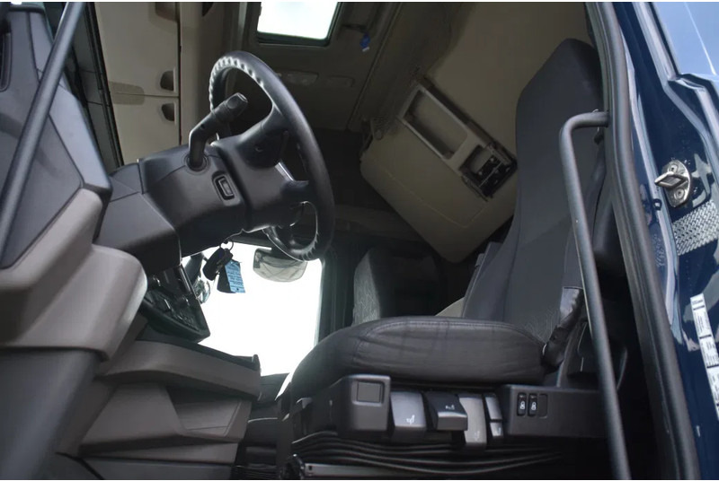 Scania S450 NGS 4x2NB - FULL AIR - RETARDER - ACC - PARK. AIRCO - 2 x FUEL TANKS - TOP CONDITION - - Sattelzugmaschine: das Bild 4 Scania S450 NGS 4x2NB - FULL AIR - RETARDER - ACC - PARK. AIRCO - 2 x FUEL TANKS - TOP CONDITION - - Sattelzugmaschine: das Bild 4