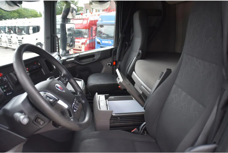 Scania S450 NGS 4x2NB - FULL AIR - RETARDER - ACC - PARK. AIRCO - 2 x FUEL TANKS - TOP CONDITION - - Sattelzugmaschine: das Bild 5 Scania S450 NGS 4x2NB - FULL AIR - RETARDER - ACC - PARK. AIRCO - 2 x FUEL TANKS - TOP CONDITION - - Sattelzugmaschine: das Bild 5