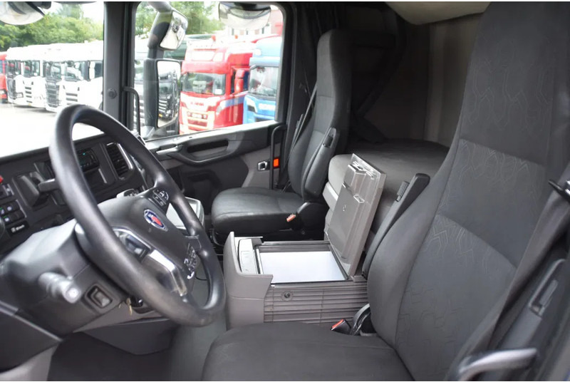 Scania S450 NGS 4x2NB - FULL AIR - RETARDER - ACC - PARK. AIRCO - 2 x FUEL TANKS - TOP CONDITION - - Sattelzugmaschine: das Bild 5 Scania S450 NGS 4x2NB - FULL AIR - RETARDER - ACC - PARK. AIRCO - 2 x FUEL TANKS - TOP CONDITION - - Sattelzugmaschine: das Bild 5