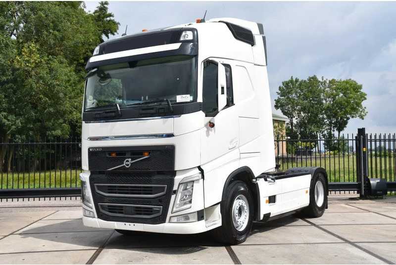 Volvo FH 460 Globe 4x2 - FULL AIR - 628 TKM - HYDRAULIC SYSTEM - PTO - NAVI - 2 x FUEL TANKS - - Sattelzugmaschine: das Bild 2 Volvo FH 460 Globe 4x2 - FULL AIR - 628 TKM - HYDRAULIC SYSTEM - PTO - NAVI - 2 x FUEL TANKS - - Sattelzugmaschine: das Bild 2