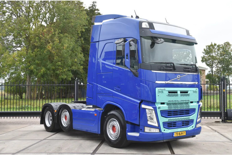 Volvo FH 500 Globetrotter 6x2/4 - EURO 6 - 769 TKM - AIRCO - 2 x FUEL TANKS - TOP CONDITION - - Sattelzugmaschine: das Bild 1 Volvo FH 500 Globetrotter 6x2/4 - EURO 6 - 769 TKM - AIRCO - 2 x FUEL TANKS - TOP CONDITION - - Sattelzugmaschine: das Bild 1