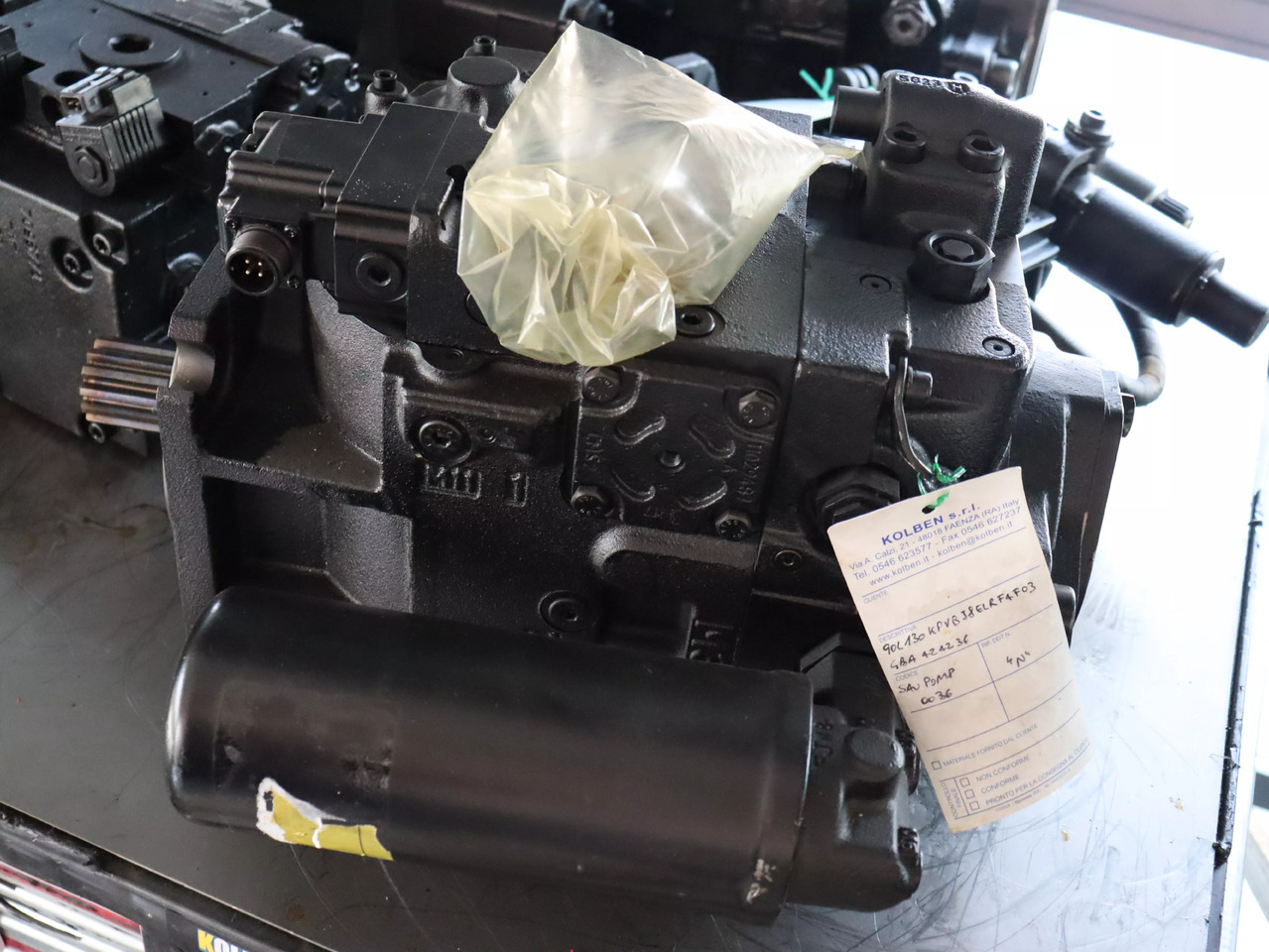 DANFOSS 90L130KPVBJ8ELRF4F03GBA424236 - Hydraulikpumpe für Flurförderzeug: das Bild 2 DANFOSS 90L130KPVBJ8ELRF4F03GBA424236 - Hydraulikpumpe für Flurförderzeug: das Bild 2