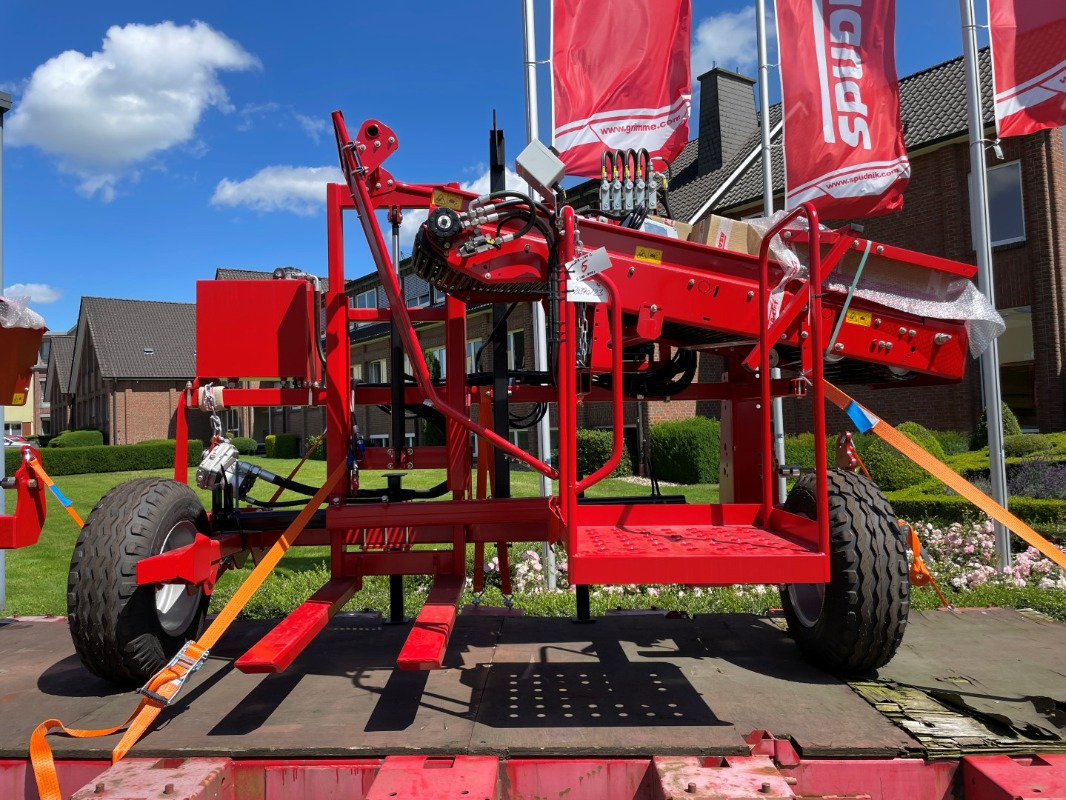 ASA-Lift CM-100C (Carrots) - Traubenvollernter: das Bild 1 ASA-Lift CM-100C (Carrots) - Traubenvollernter: das Bild 1