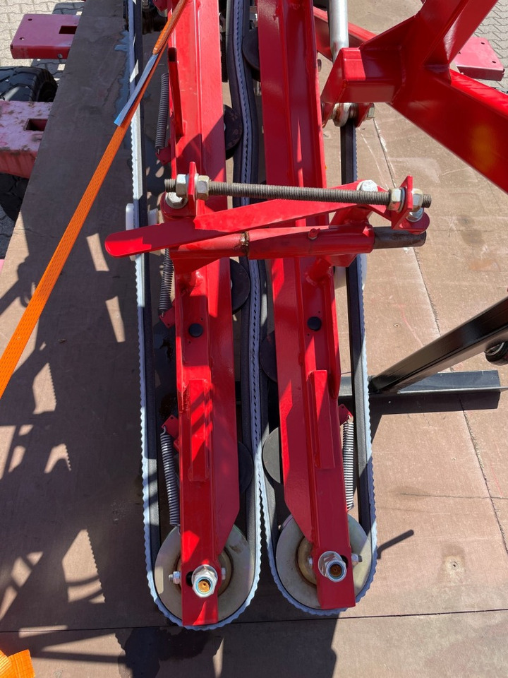 ASA-Lift CM-100C (Carrots) - Traubenvollernter: das Bild 3 ASA-Lift CM-100C (Carrots) - Traubenvollernter: das Bild 3