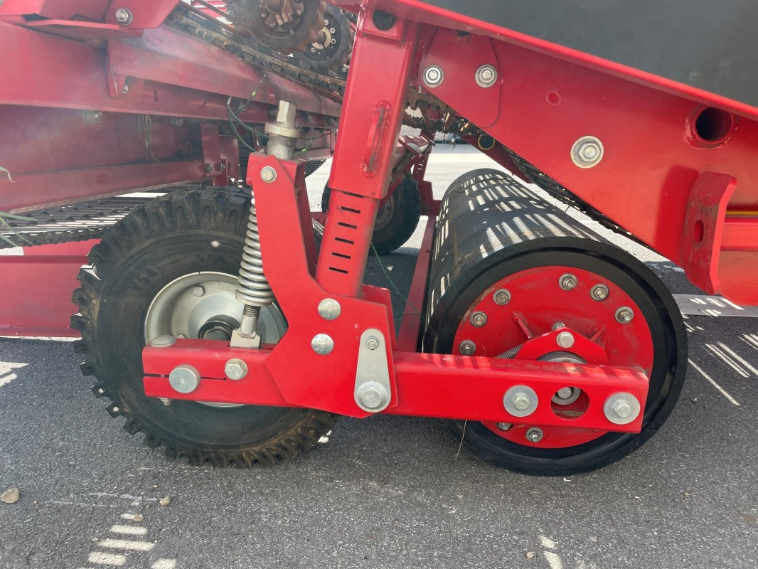 Grimme WV 205 - Traubenvollernter: das Bild 3 Grimme WV 205 - Traubenvollernter: das Bild 3