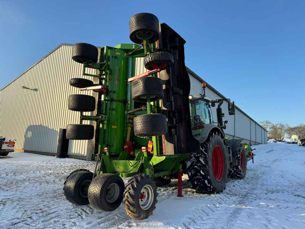 Baselier HFT8LKB730 2LKB220 - Erntemaschine: das Bild 1 Baselier HFT8LKB730 2LKB220 - Erntemaschine: das Bild 1