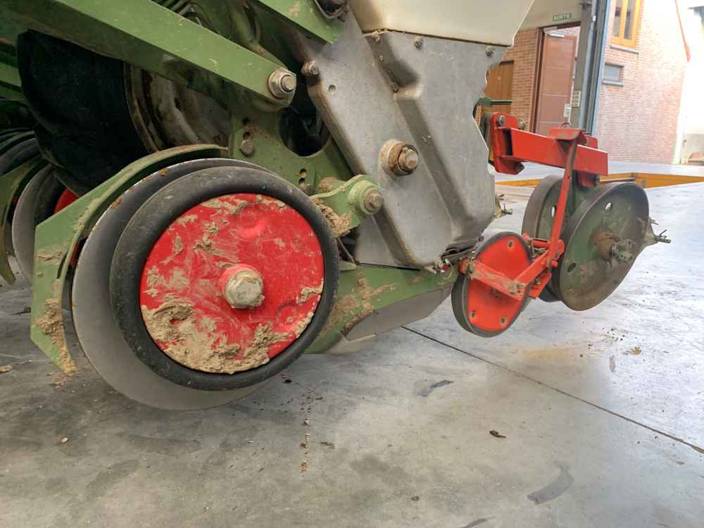 Nodet PL 2 - Sämaschine: das Bild 4 Nodet PL 2 - Sämaschine: das Bild 4