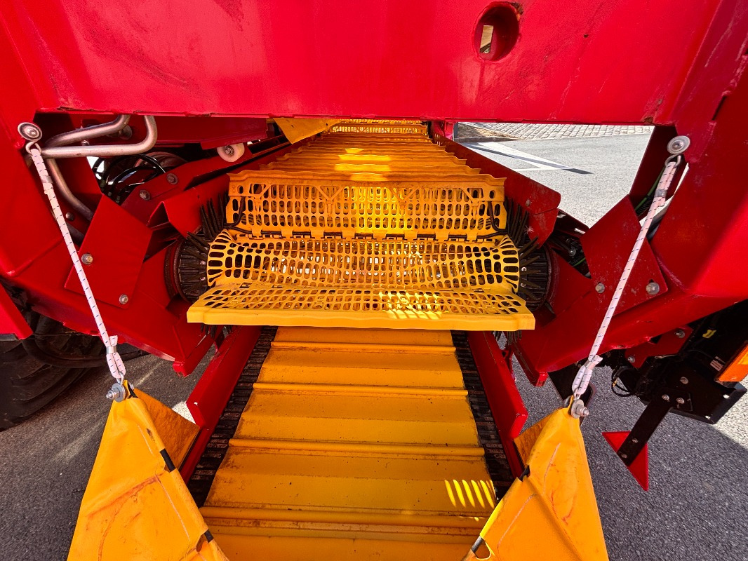 Grimme SELECT 200 - Erntemaschine: das Bild 4 Grimme SELECT 200 - Erntemaschine: das Bild 4