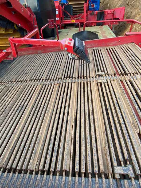 Grimme SELECT 200 - Erntemaschine: das Bild 2 Grimme SELECT 200 - Erntemaschine: das Bild 2