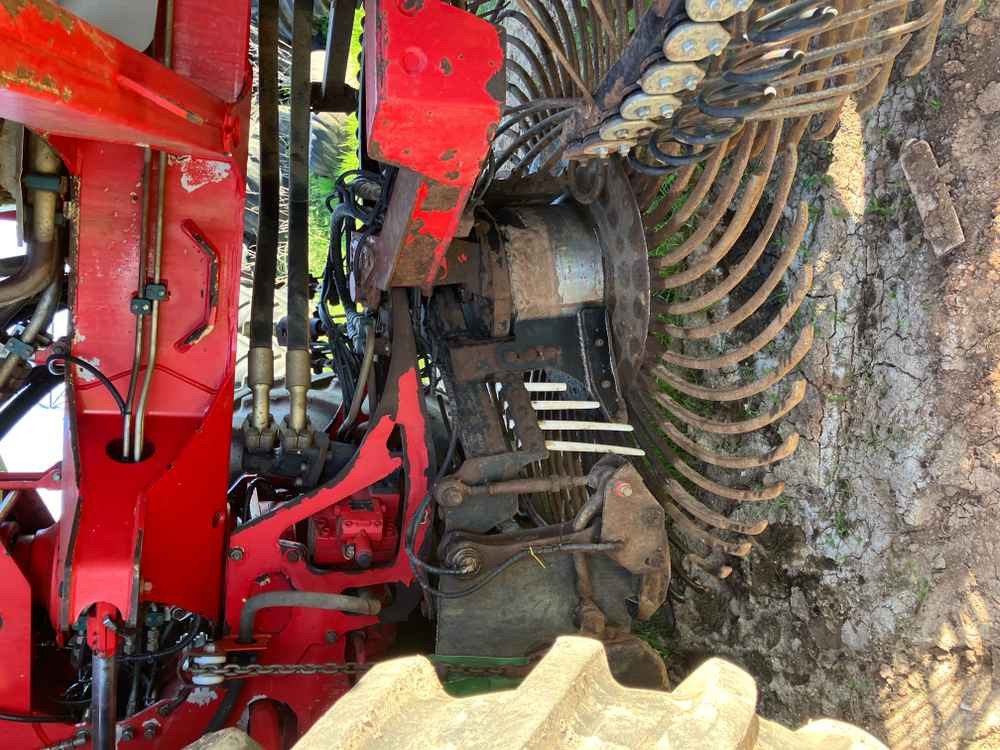 Holmer Holmer T4-40 Self-Propelled Sugarbeet Harvester - Technik für Bodenbearbeitung: das Bild 2 Holmer Holmer T4-40 Self-Propelled Sugarbeet Harvester - Technik für Bodenbearbeitung: das Bild 2
