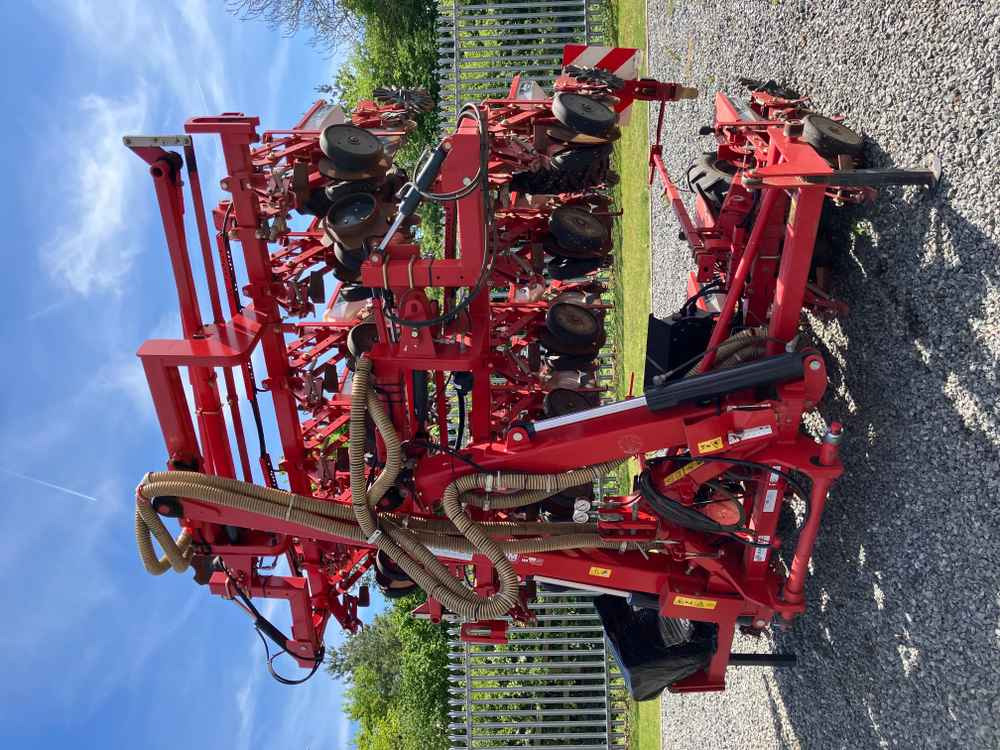Kverneland Kverneland Monopill, 18 Row, Sugarbeet Drill - Sämaschine: das Bild 1 Kverneland Kverneland Monopill, 18 Row, Sugarbeet Drill - Sämaschine: das Bild 1