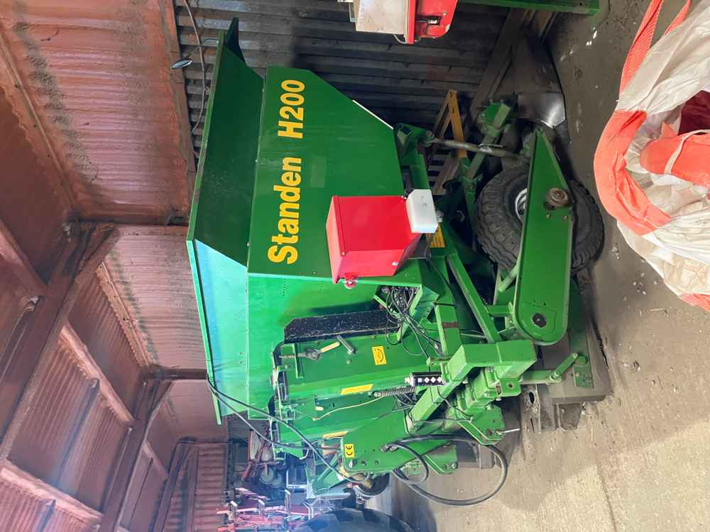 Standen Standen BB2/H200, 2 Row, Mounted, Cup, Potato Planter - Erntemaschine: das Bild 1 Standen Standen BB2/H200, 2 Row, Mounted, Cup, Potato Planter - Erntemaschine: das Bild 1