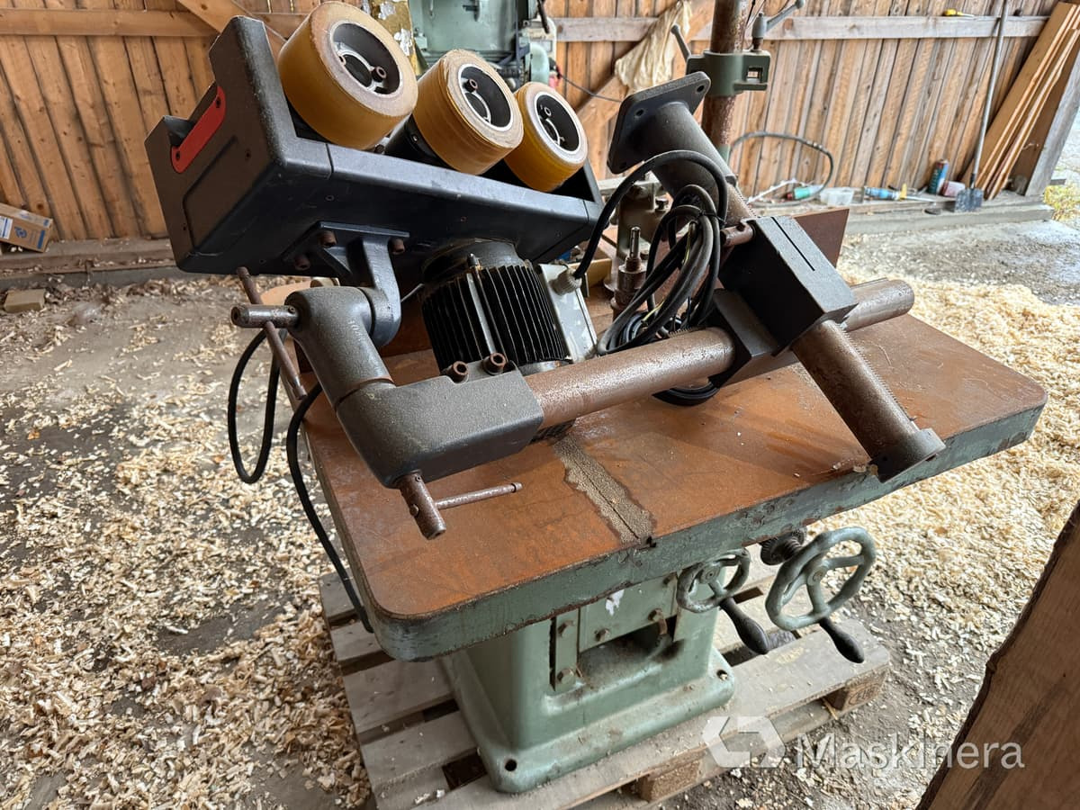 Bordsfräs med matarverk Jonsereds - Baugeräte: das Bild 4 Bordsfräs med matarverk Jonsereds - Baugeräte: das Bild 4