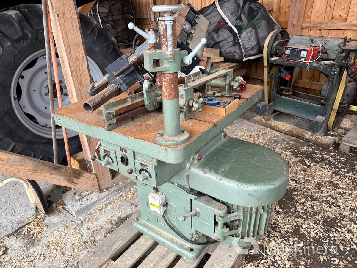 Bordsfräs med matarverk Jonsereds - Baugeräte: das Bild 1 Bordsfräs med matarverk Jonsereds - Baugeräte: das Bild 1