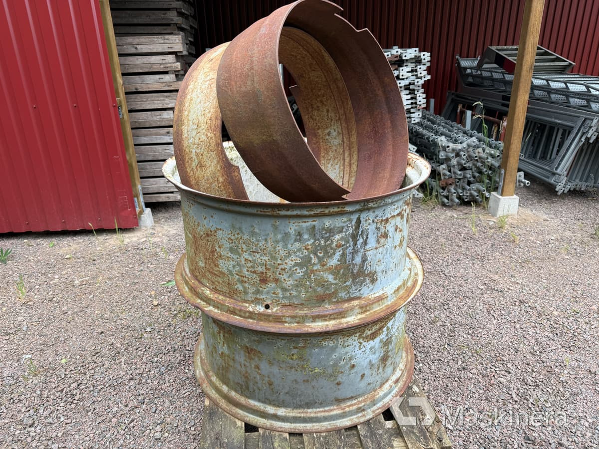 Fäjgbanor med distanser 15 x 38 - Felge: das Bild 2 Fäjgbanor med distanser 15 x 38 - Felge: das Bild 2