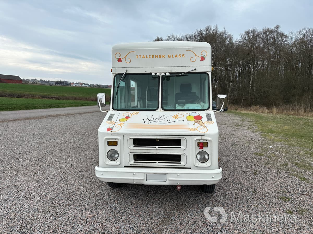 Foodtruck Chevrolet 1973 - Kleintransporter: das Bild 2 Foodtruck Chevrolet 1973 - Kleintransporter: das Bild 2