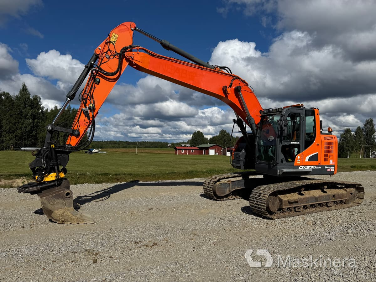 Grävmaskin Doosan DX235LCR-5 - Kettenbagger: das Bild 1 Grävmaskin Doosan DX235LCR-5 - Kettenbagger: das Bild 1