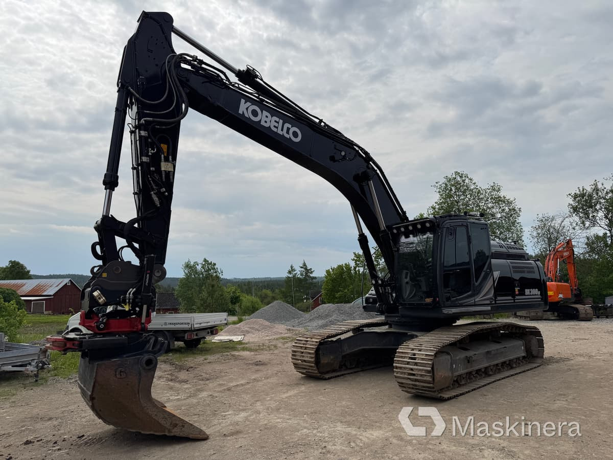 Grävmaskin Kobelco SK300LC med redskap - Kettenbagger: das Bild 1 Grävmaskin Kobelco SK300LC med redskap - Kettenbagger: das Bild 1