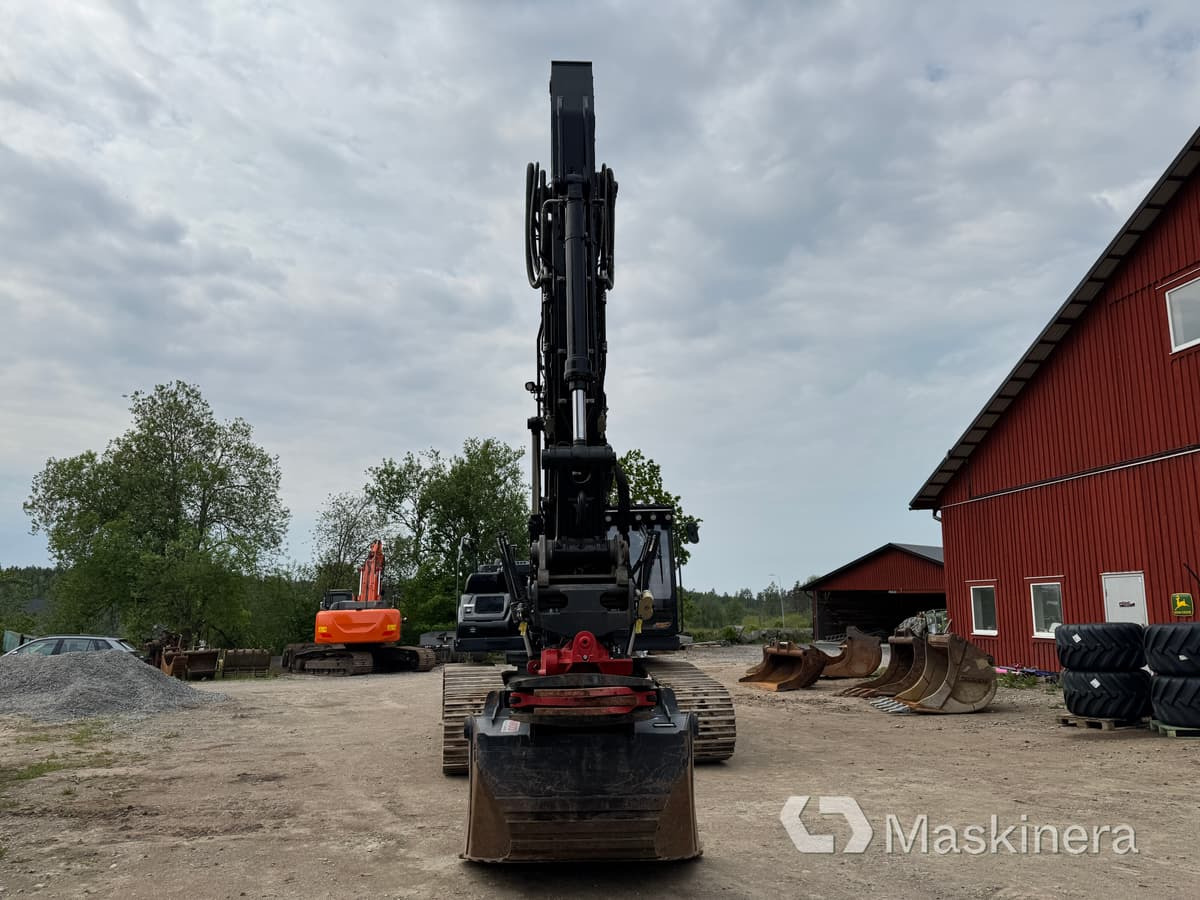 Grävmaskin Kobelco SK300LC med redskap - Kettenbagger: das Bild 2 Grävmaskin Kobelco SK300LC med redskap - Kettenbagger: das Bild 2