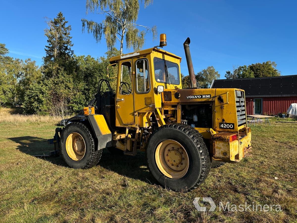 Hjullastare Volvo BM 4200 - Radlader: das Bild 3 Hjullastare Volvo BM 4200 - Radlader: das Bild 3