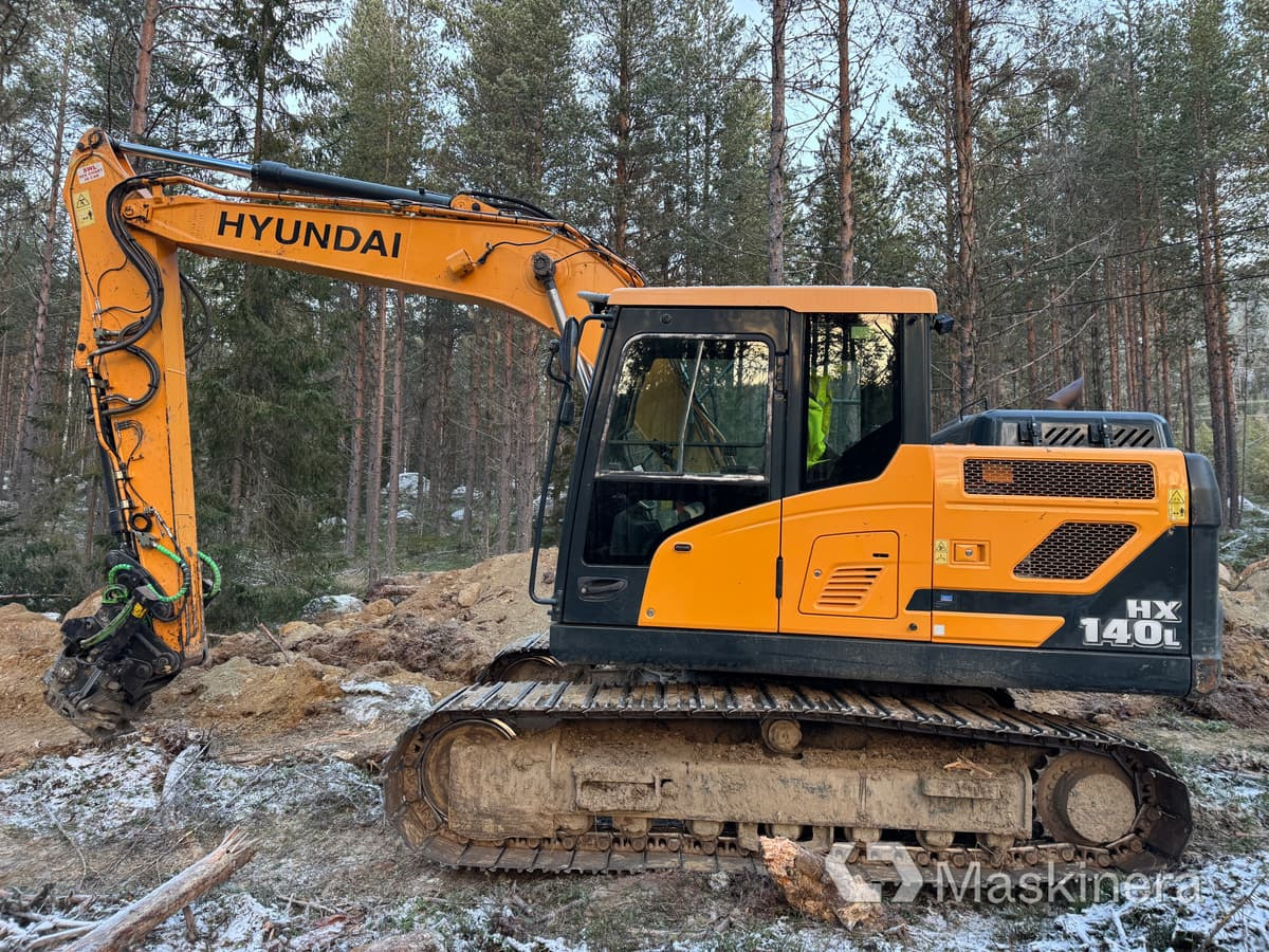 Hyundai HX 140 L Grävmaskin Hyundai HX140 L med tillbehör - Kettenbagger: das Bild 2 Hyundai HX 140 L Grävmaskin Hyundai HX140 L med tillbehör - Kettenbagger: das Bild 2