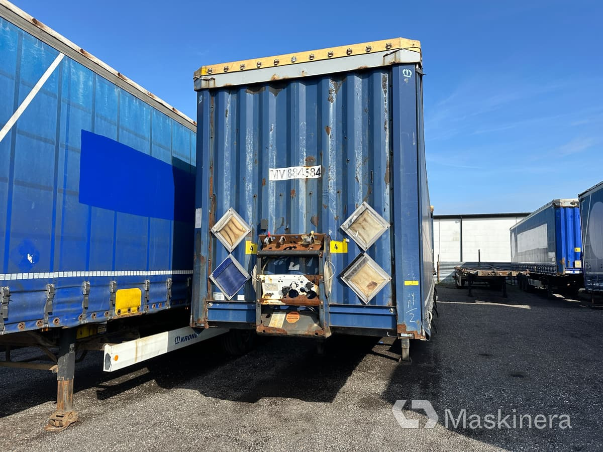 Kapelltrailer Krone SD - Planenauflieger: das Bild 2 Kapelltrailer Krone SD - Planenauflieger: das Bild 2