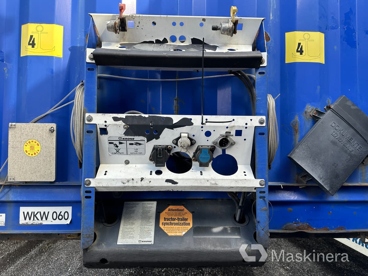 Krone SD Kapelltrailer Krone - Planenauflieger: das Bild 5 Krone SD Kapelltrailer Krone - Planenauflieger: das Bild 5