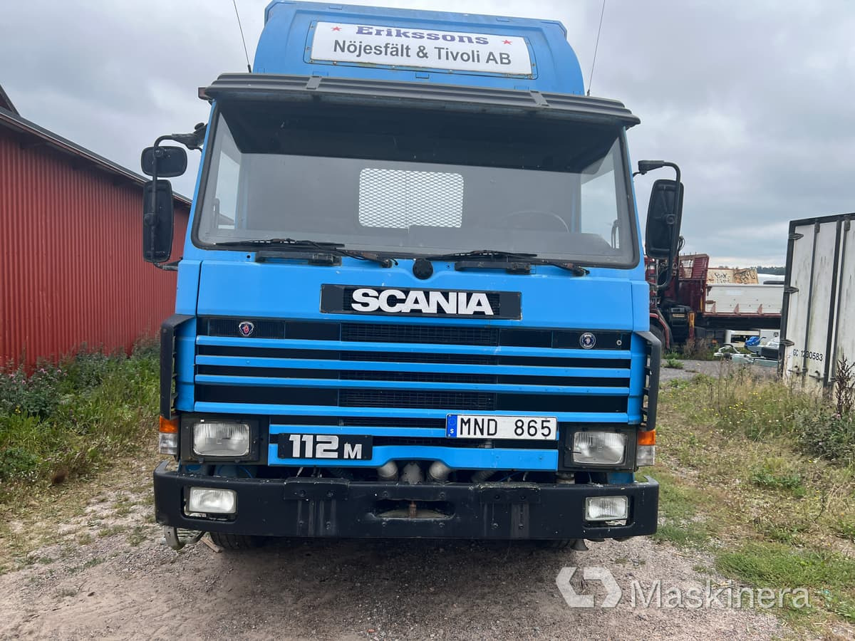 Lastbil Scania P112 M 6x2 - Pritsche LKW: das Bild 3 Lastbil Scania P112 M 6x2 - Pritsche LKW: das Bild 3