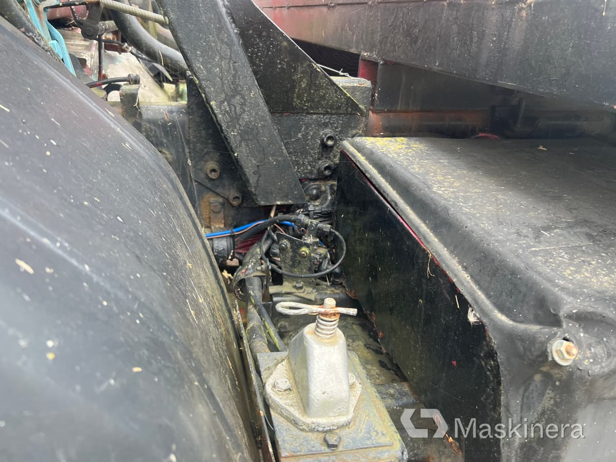 Lastbil Scania P112 M 6x2 - Pritsche LKW: das Bild 4 Lastbil Scania P112 M 6x2 - Pritsche LKW: das Bild 4