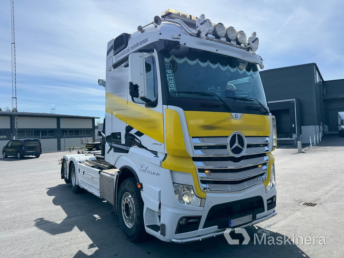 Lastväxlare Mercedes-Benz Actros - Abrollkipper: das Bild 3 Lastväxlare Mercedes-Benz Actros - Abrollkipper: das Bild 3