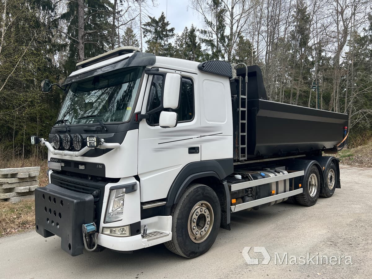 Lastväxlare Volvo FM Plog/Saltutrustad - Abrollkipper: das Bild 1 Lastväxlare Volvo FM Plog/Saltutrustad - Abrollkipper: das Bild 1