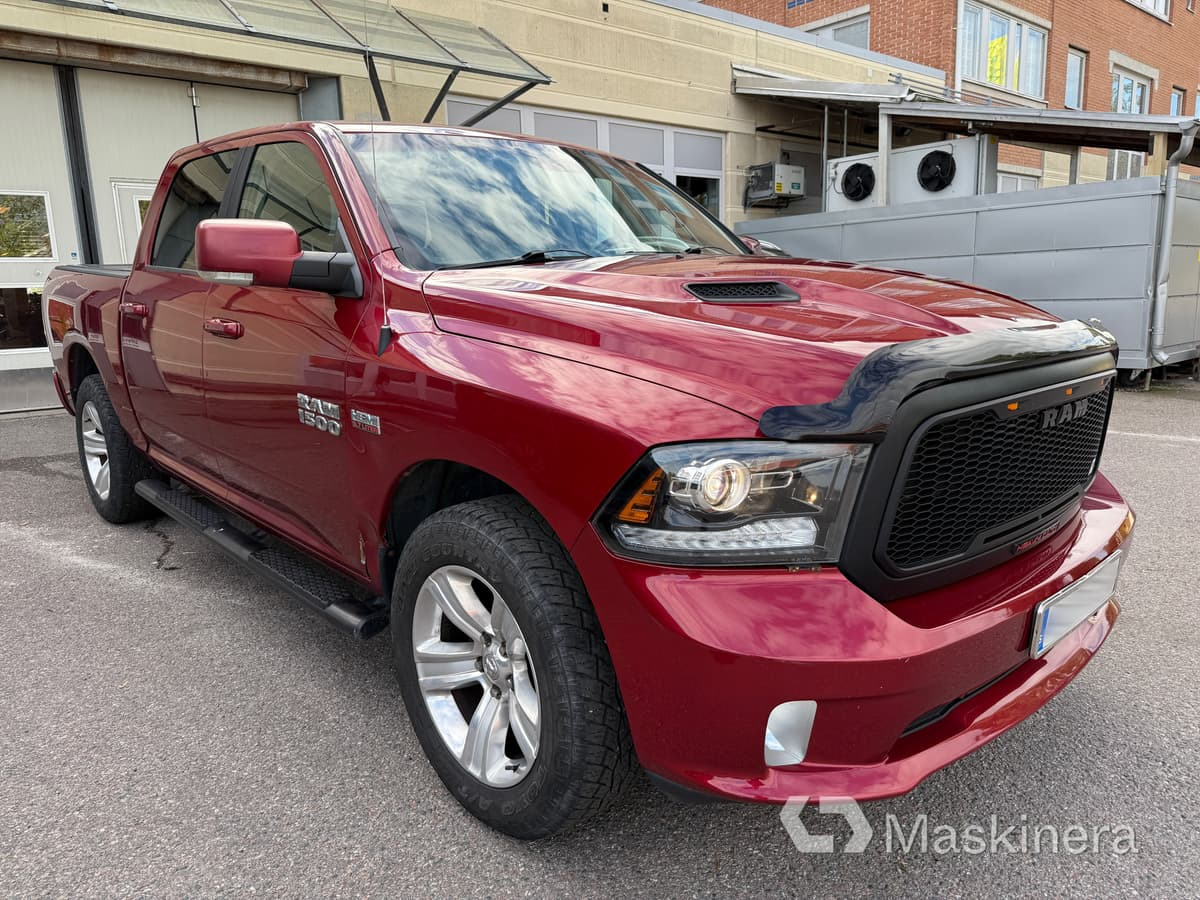 Pickup Dodge Ram 1500 Crew Cab 5.7L V8 HEMI - Kleintransporter: das Bild 3 Pickup Dodge Ram 1500 Crew Cab 5.7L V8 HEMI - Kleintransporter: das Bild 3