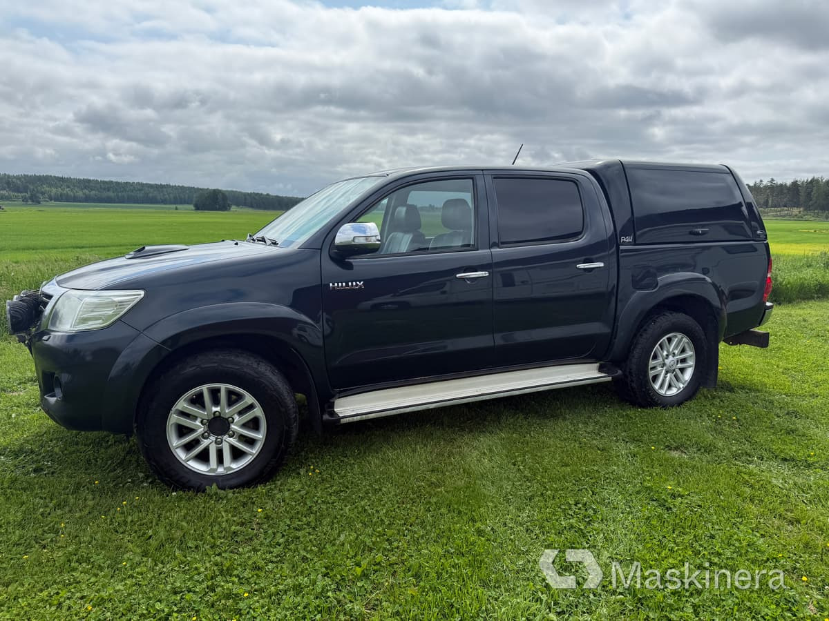 Pickup Toyota Hilux Dubbelhytt 3.0 D 4x4 - Kastenwagen: das Bild 1 Pickup Toyota Hilux Dubbelhytt 3.0 D 4x4 - Kastenwagen: das Bild 1