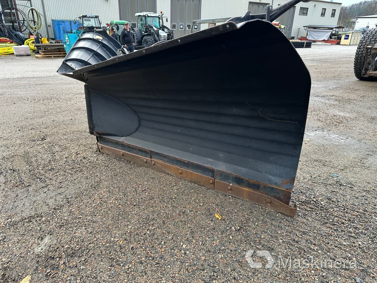 Pronar PUV 4000 HD Vikplog Pronar PUV 4000 HD - Schneepflug: das Bild 2 Pronar PUV 4000 HD Vikplog Pronar PUV 4000 HD - Schneepflug: das Bild 2