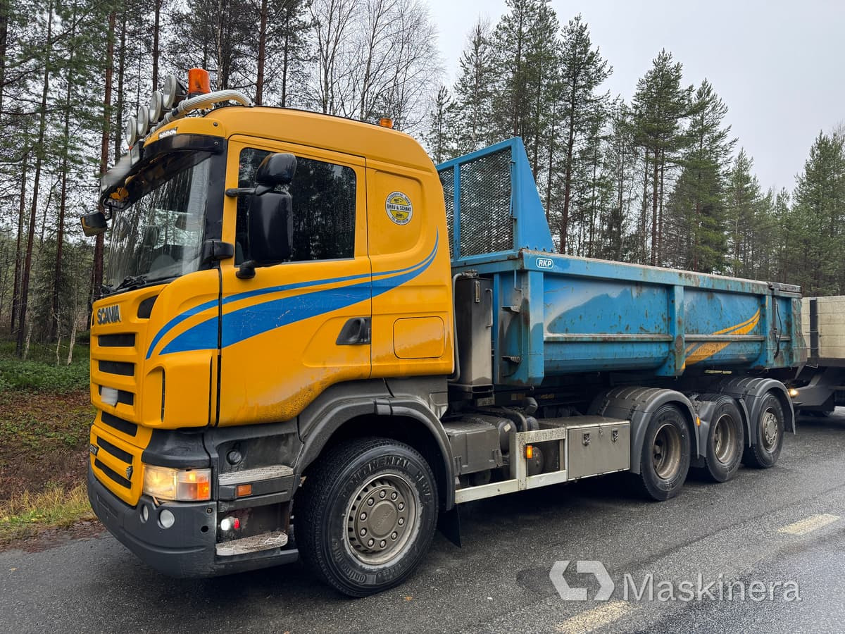 Scania R500LB8X4*4HHA Kassett bil Scania R500 tridem med vagn - Kipper: das Bild 1 Scania R500LB8X4*4HHA Kassett bil Scania R500 tridem med vagn - Kipper: das Bild 1