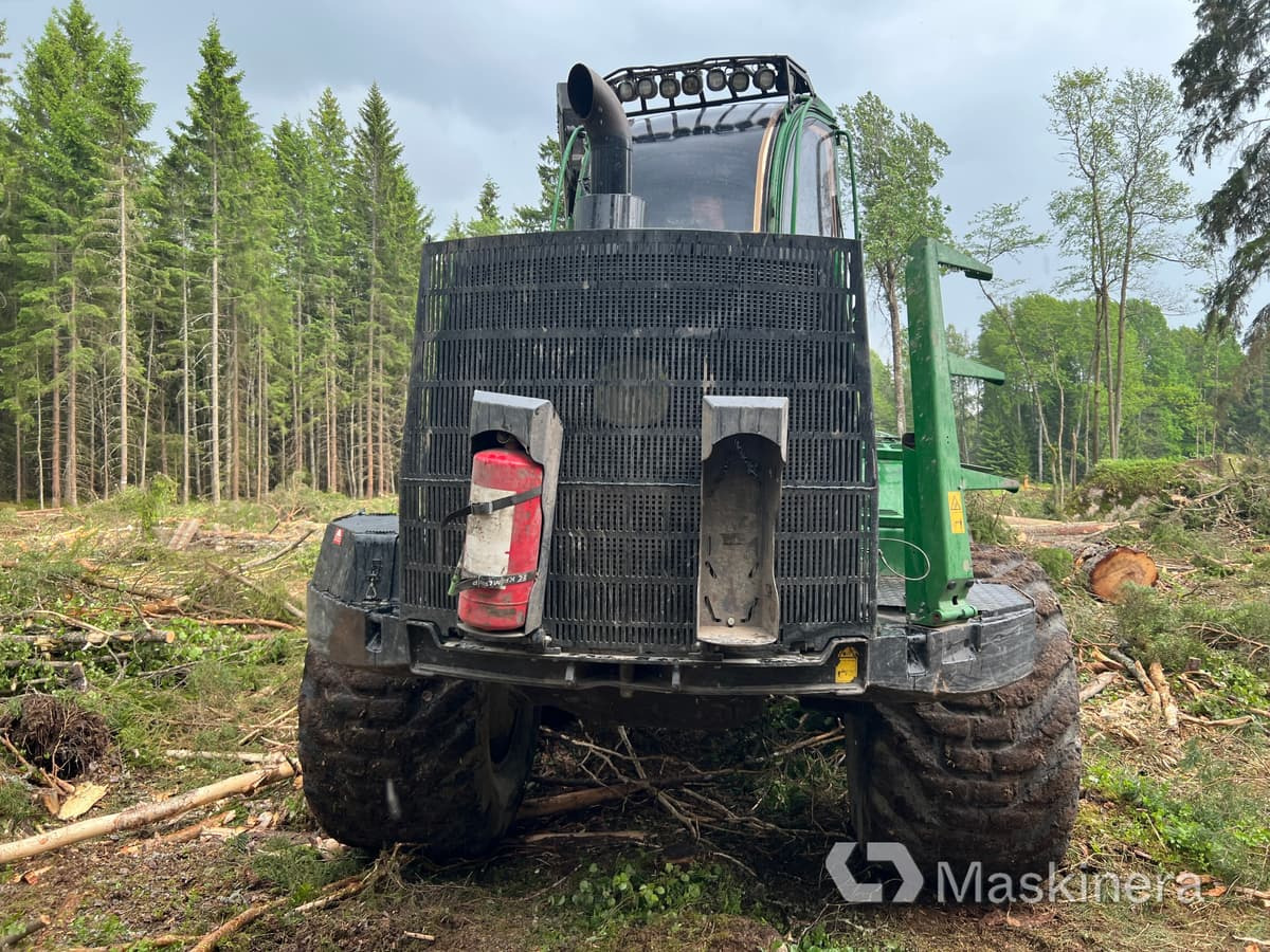 Skotare John Deere 1910G - Forwarder: das Bild 4 Skotare John Deere 1910G - Forwarder: das Bild 4