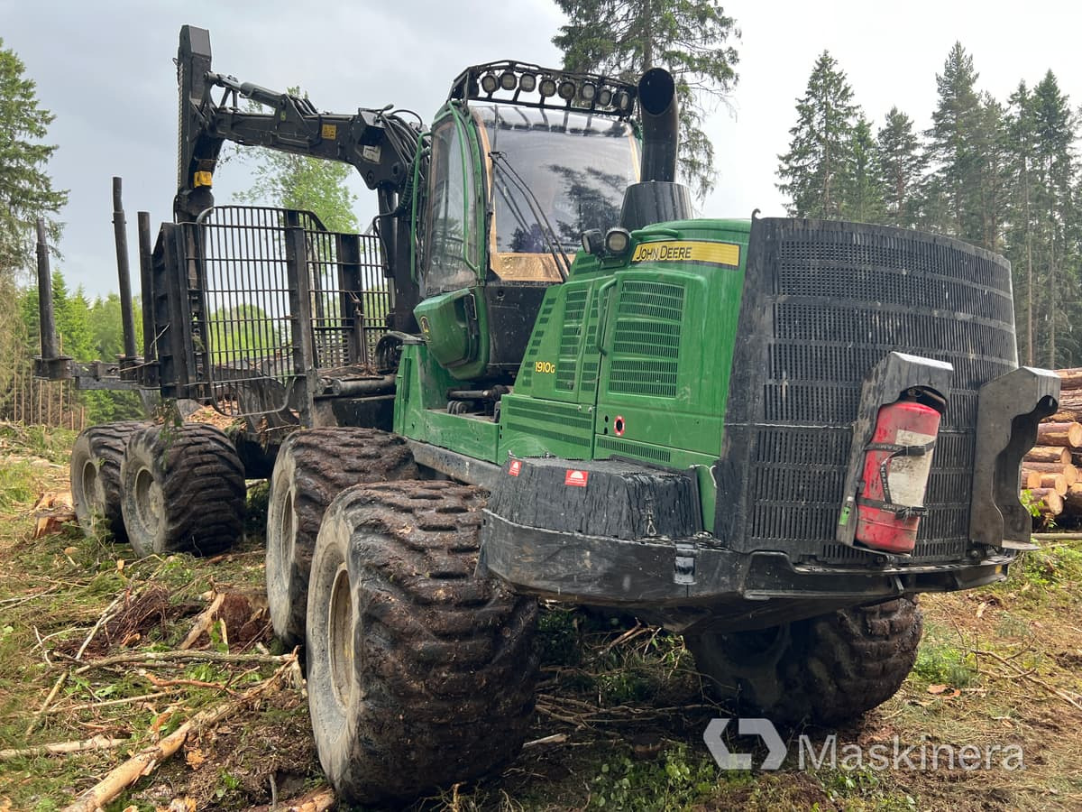 Skotare John Deere 1910G - Forwarder: das Bild 5 Skotare John Deere 1910G - Forwarder: das Bild 5