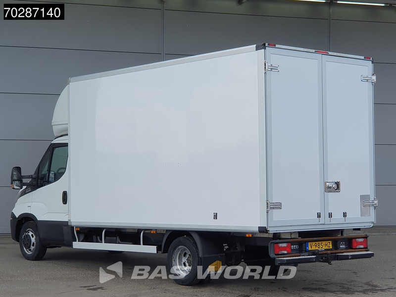 Iveco Daily 3.0L Automaat Bakwagen Navi Airco Cruise Euro6 Schuifzeilen Plane Meubelbak Koffer 21m3 Airco Trekhaak Cruise control - Koffer Transporter: das Bild 3 Iveco Daily 3.0L Automaat Bakwagen Navi Airco Cruise Euro6 Schuifzeilen Plane Meubelbak Koffer 21m3 Airco Trekhaak Cruise control - Koffer Transporter: das Bild 3
