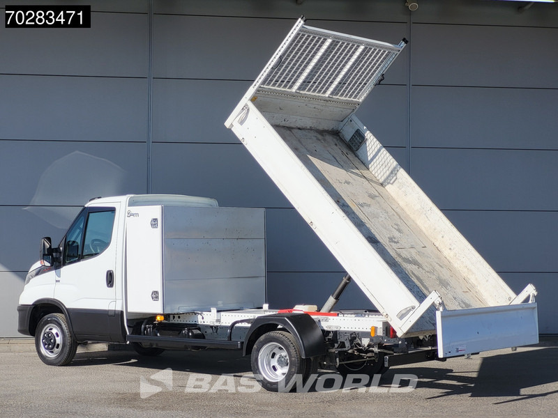 Iveco Daily 35C16 3.0L Kipper met Kist Dubbellucht 3,5t Trekhaak Airco Cruise Euro6 Tipper Benne Kieper 2m3 Airco Trekhaak Cruise control - Kipper Transporter: das Bild 2 Iveco Daily 35C16 3.0L Kipper met Kist Dubbellucht 3,5t Trekhaak Airco Cruise Euro6 Tipper Benne Kieper 2m3 Airco Trekhaak Cruise control - Kipper Transporter: das Bild 2