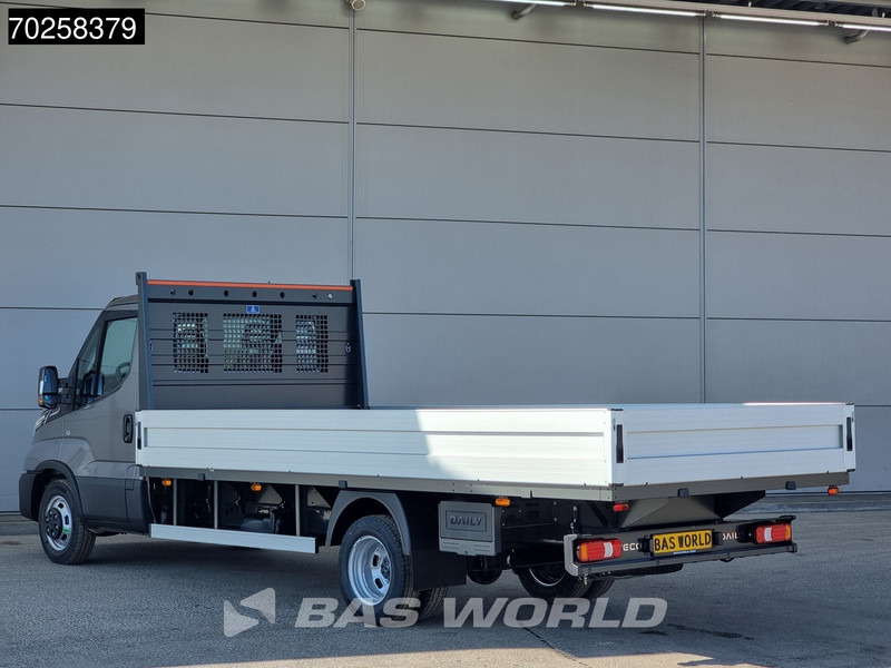 Iveco Daily 35C21 3.0L 210PK Black Edition 2025model Open laadbak CarPlay ACC LED 3,5T Trekvermogen Pritsche Pickup Airco - Pritsche Transporter: das Bild 5 Iveco Daily 35C21 3.0L 210PK Black Edition 2025model Open laadbak CarPlay ACC LED 3,5T Trekvermogen Pritsche Pickup Airco - Pritsche Transporter: das Bild 5