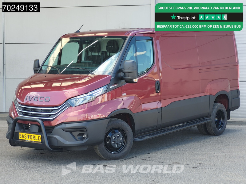 Iveco Daily 35C21 Uniek! 3.0L Black Edition Automaat Laag Dak L2H1 3,5t Trekhaak Navi ACC Airco Camera Parkeersensoren CarPlay Euro6 L2 8m3 - Kastenwagen: das Bild 1 Iveco Daily 35C21 Uniek! 3.0L Black Edition Automaat Laag Dak L2H1 3,5t Trekhaak Navi ACC Airco Camera Parkeersensoren CarPlay Euro6 L2 8m3 - Kastenwagen: das Bild 1