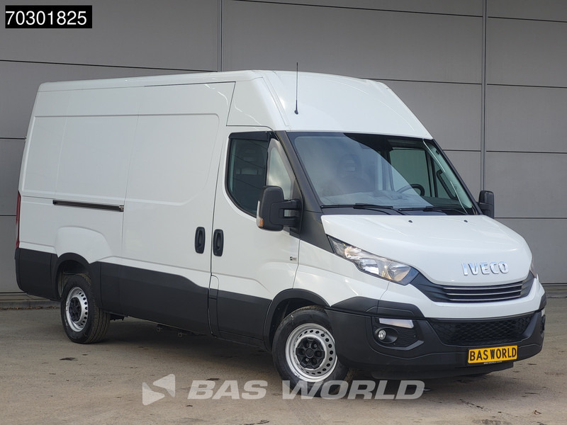 Iveco Daily 35S15 3.0L Automaat Luchtvering L2H2 3,5t Trekhaak 150PK Navi Airco Cruise Camera Euro6 L2 Airco Trekhaak Cruise control - Kastenwagen: das Bild 5 Iveco Daily 35S15 3.0L Automaat Luchtvering L2H2 3,5t Trekhaak 150PK Navi Airco Cruise Camera Euro6 L2 Airco Trekhaak Cruise control - Kastenwagen: das Bild 5