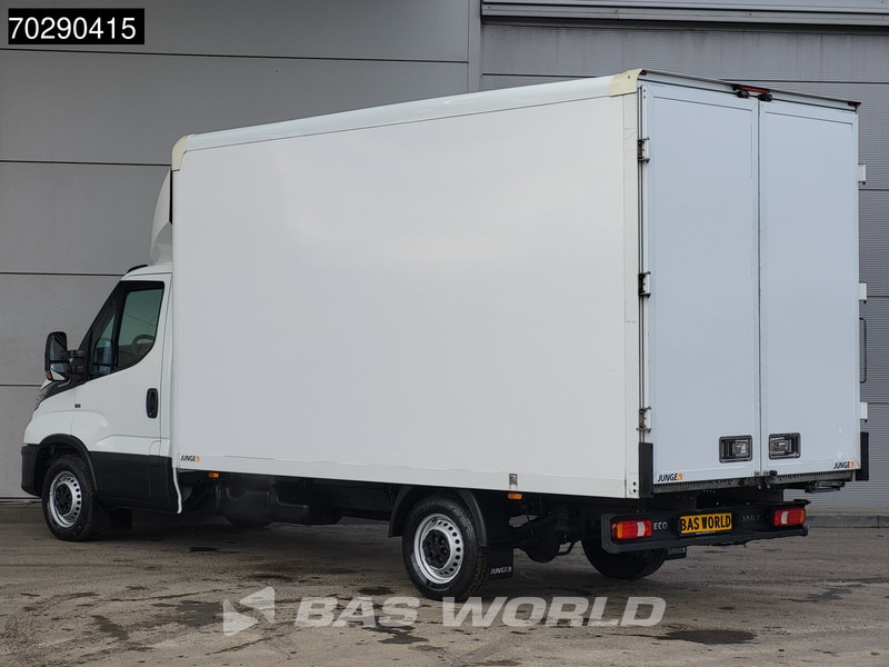 Iveco Daily 35S16 Automaat Bakwagen Achterdeuren 160PK Airco Camera Euro6 Meubelbak Koffer 21m3 Airco - Koffer Transporter: das Bild 2 Iveco Daily 35S16 Automaat Bakwagen Achterdeuren 160PK Airco Camera Euro6 Meubelbak Koffer 21m3 Airco - Koffer Transporter: das Bild 2