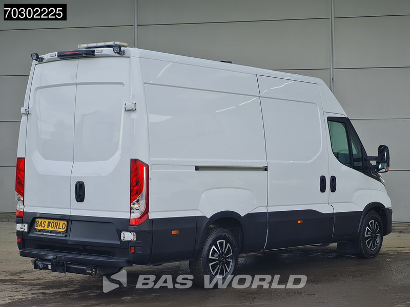 Iveco Daily 35S16 Automaat L2H2 3,5t Trekhaak LED ACC Navi Airco Camera Standkachel Euro6 L2 Airco Trekhaak - Kastenwagen: das Bild 5 Iveco Daily 35S16 Automaat L2H2 3,5t Trekhaak LED ACC Navi Airco Camera Standkachel Euro6 L2 Airco Trekhaak - Kastenwagen: das Bild 5