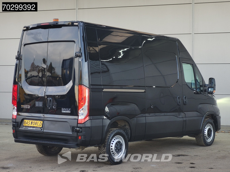 Iveco Daily 35S18 3.0L Automaat L2H2 180PK ACC LED Navi Airco 3,5t Trekgewicht Euro6 L2H2 Airco - Kastenwagen: das Bild 5 Iveco Daily 35S18 3.0L Automaat L2H2 180PK ACC LED Navi Airco 3,5t Trekgewicht Euro6 L2H2 Airco - Kastenwagen: das Bild 5