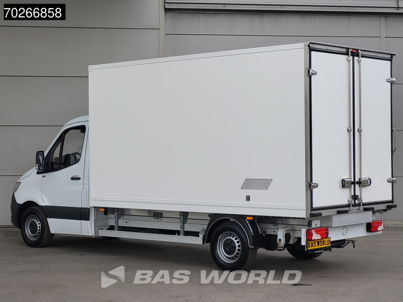 Mercedes-Benz Sprinter 315 CDI Koelwagen Achterdeuren Thermo King C-250 Airco MBUX Koel Koeler Kühl Kühler Kühlwagen Kühlkoffer 17m3 Airco - Kühltransporter: das Bild 2 Mercedes-Benz Sprinter 315 CDI Koelwagen Achterdeuren Thermo King C-250 Airco MBUX Koel Koeler Kühl Kühler Kühlwagen Kühlkoffer 17m3 Airco - Kühltransporter: das Bild 2