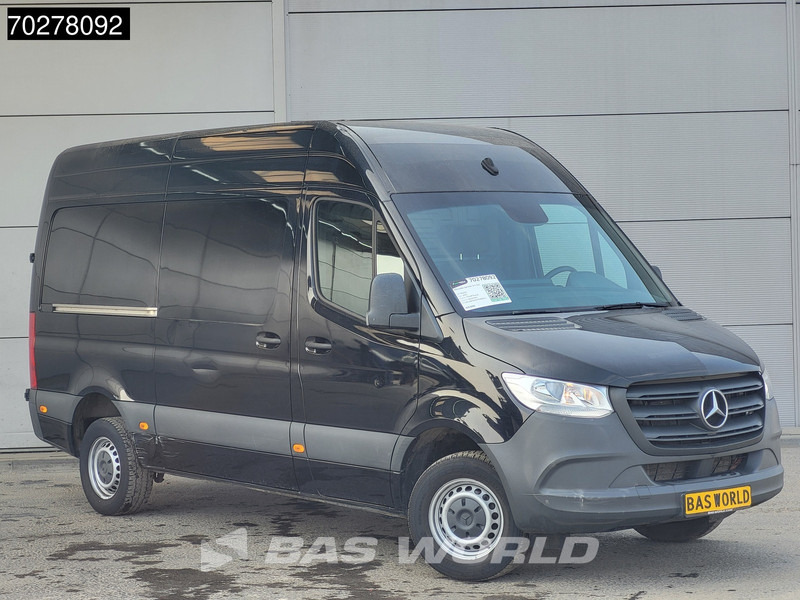 Mercedes-Benz Sprinter 317 CDI Automaat L2H2 3500KG Trekhaak 170PK Airco Camera MBUX CarPlay Euro6 L2 10m3 Airco Trekhaak - Kastenwagen: das Bild 5 Mercedes-Benz Sprinter 317 CDI Automaat L2H2 3500KG Trekhaak 170PK Airco Camera MBUX CarPlay Euro6 L2 10m3 Airco Trekhaak - Kastenwagen: das Bild 5