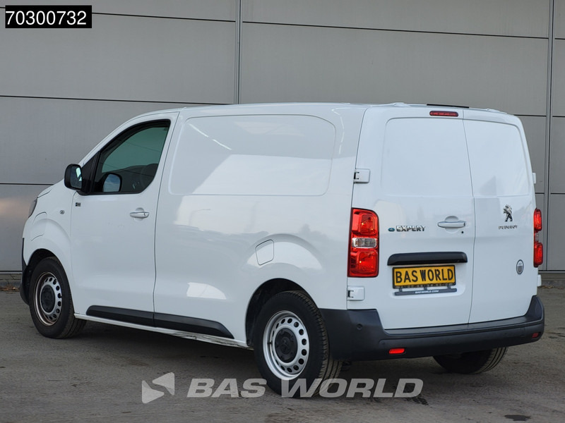 Peugeot e-Expert 136PK Elektrisch 230km WLTP 50kWh L1H1 Airco Cruise Camera Parkeersensoren L1 Kompakt Airco Cruise control - Kleintransporter, Elektro-Transporter: das Bild 2 Peugeot e-Expert 136PK Elektrisch 230km WLTP 50kWh L1H1 Airco Cruise Camera Parkeersensoren L1 Kompakt Airco Cruise control - Kleintransporter, Elektro-Transporter: das Bild 2