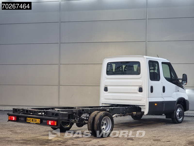 Iveco Daily 35C18 3.0L Dubbel Cabine Chassis 410WB 2025 model LED Navi Camera Airco Cruise Fahrgestell Airco Dubbel cabine Cruise control - Transporter: das Bild 5 Iveco Daily 35C18 3.0L Dubbel Cabine Chassis 410WB 2025 model LED Navi Camera Airco Cruise Fahrgestell Airco Dubbel cabine Cruise control - Transporter: das Bild 5
