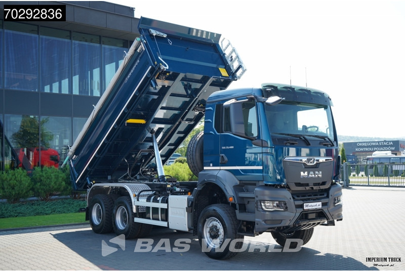 MAN TGS 33.480 TGS 6X6 11m3 KH-3-Way Kipper 6x6 Steel Suspension Automatic Big-Axle Euro 6 - Kipper: das Bild 3 MAN TGS 33.480 TGS 6X6 11m3 KH-3-Way Kipper 6x6 Steel Suspension Automatic Big-Axle Euro 6 - Kipper: das Bild 3